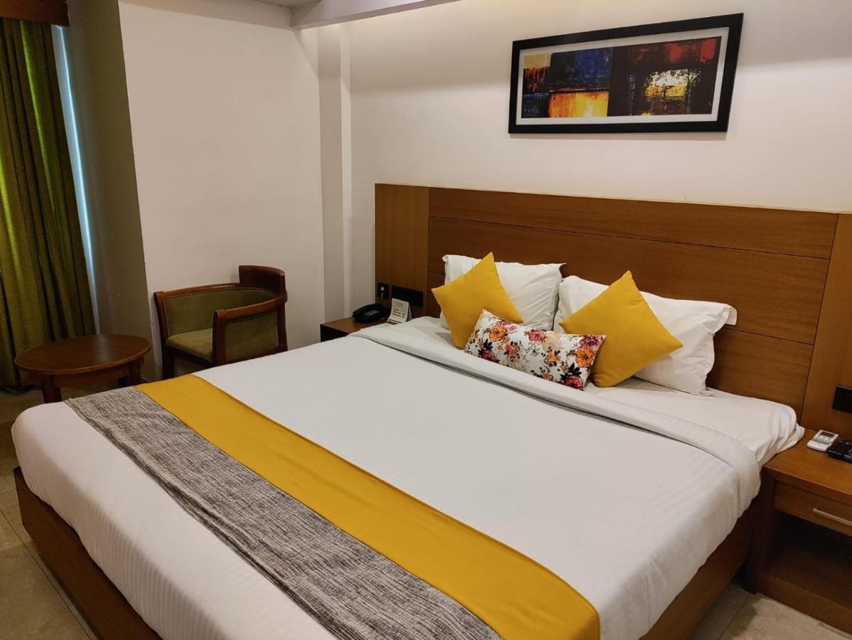 Hotel Park Residency Calicut エクステリア 写真