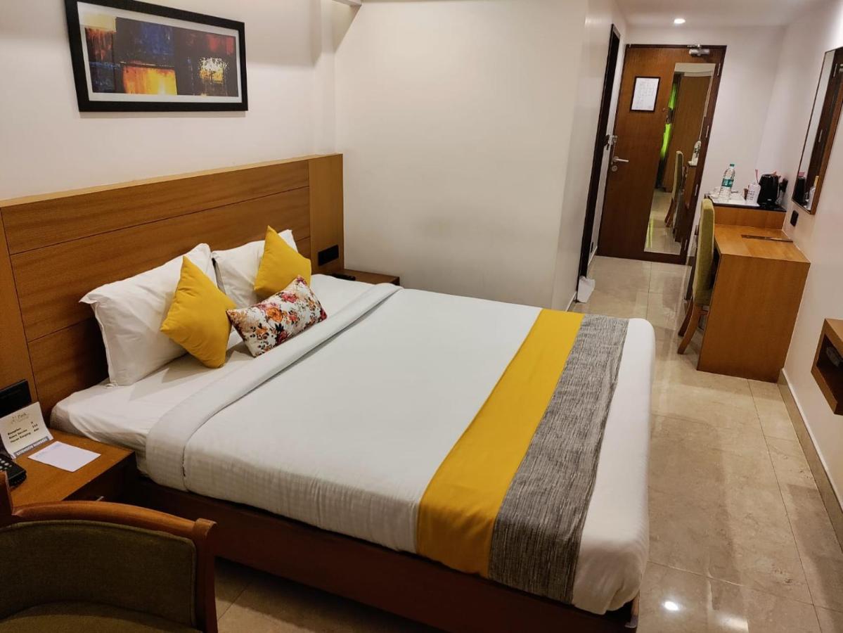 Hotel Park Residency Calicut エクステリア 写真