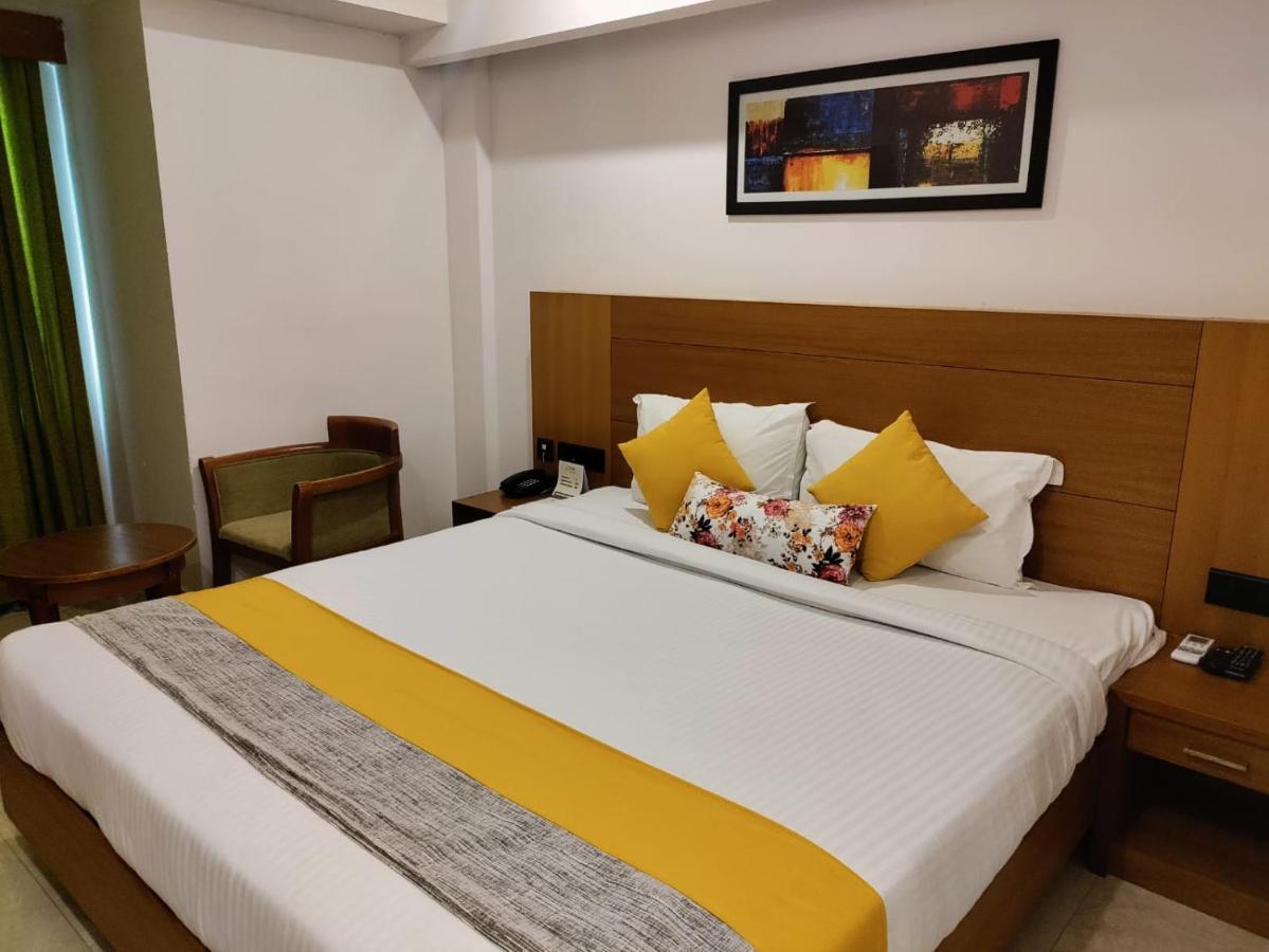 Hotel Park Residency Calicut エクステリア 写真