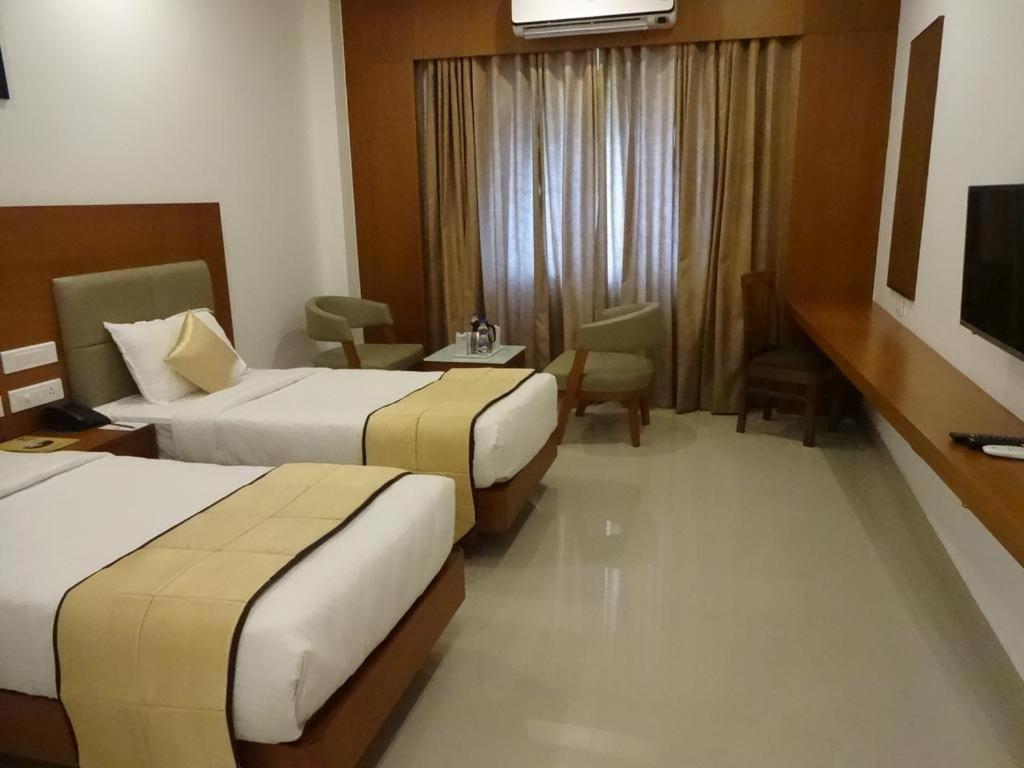 Hotel Park Residency Calicut エクステリア 写真