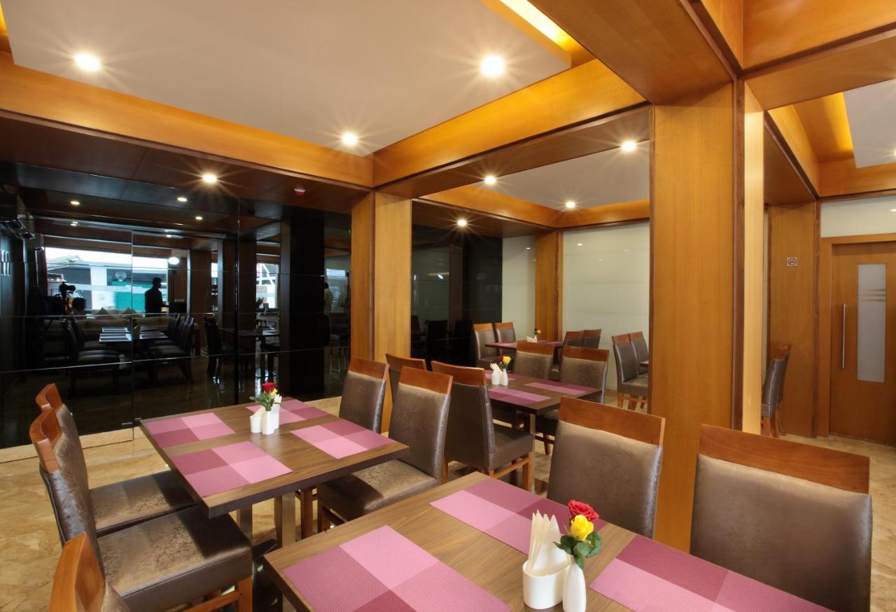 Hotel Park Residency Calicut エクステリア 写真