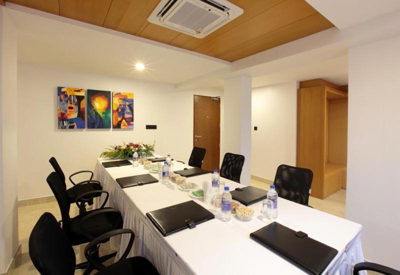 Hotel Park Residency Calicut エクステリア 写真
